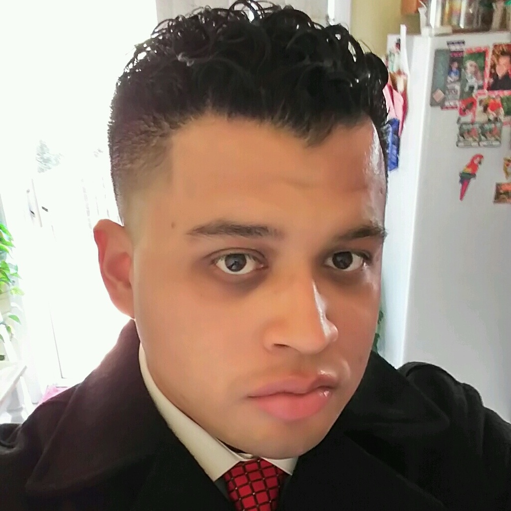 Meet your Posher, Javier